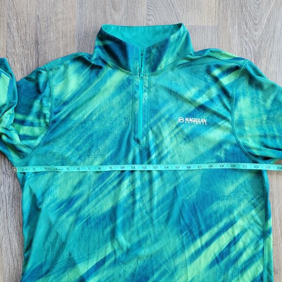Magellan Realtree Reversible Fishing Top Size Large - Picture 5 of 9